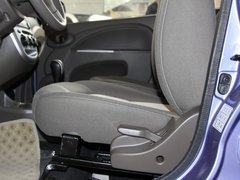 2011款 1.0L 自动 豪华型