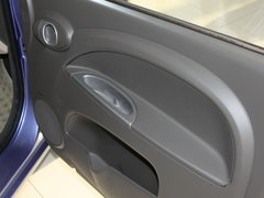 2011款 1.0L 自动 豪华型