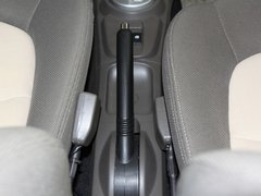 2011款 1.0L 自动 豪华型