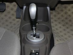 2011款 1.0L 自动 豪华型