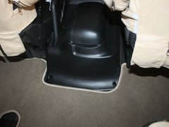 2011款 政采版2.4 手动 汽油豪华版 7座