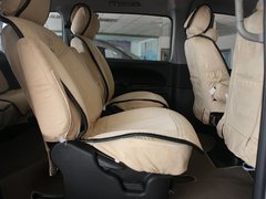 2011款 政采版2.4 手动 汽油豪华版 7座
