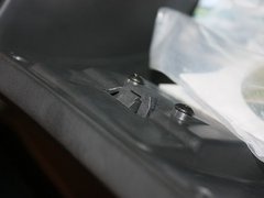 2011款 政采版2.4 手动 汽油豪华版 7座