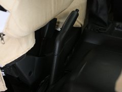 2011款 政采版2.4 手动 汽油豪华版 7座