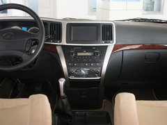 2011款 政采版2.4 手动 汽油豪华版 7座