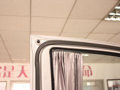 2011款 政采版2.4 手动 汽油豪华版 7座