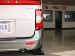 2011款 政采版2.4 手动 汽油豪华版 7座