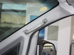2011款 2.0 手动 汽油舒适版 7座