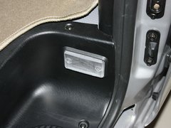 2011款 2.0 手动 汽油舒适版 7座