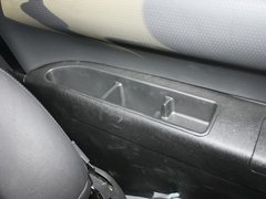 2011款 2.0 手动 汽油舒适版 7座