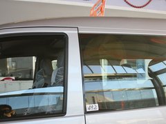 2011款 2.0 手动 汽油舒适版 7座