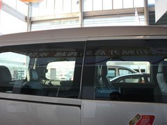 2011款 2.0 手动 汽油舒适版 7座