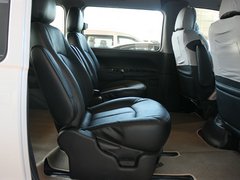 2011款 2.0 手动 汽油舒适版 7座