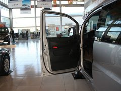 2011款 2.0 手动 汽油舒适版 7座