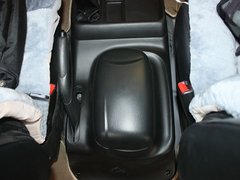 2011款 2.0 手动 汽油舒适版 7座