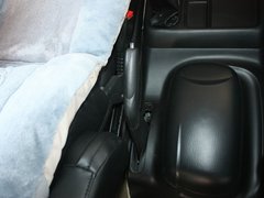 2011款 2.0 手动 汽油舒适版 7座