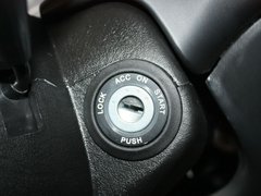 2011款 2.0 手动 汽油舒适版 7座