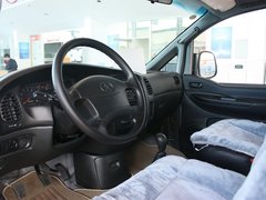 2011款 2.0 手动 汽油舒适版 7座