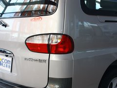 2011款 2.0 手动 汽油舒适版 7座