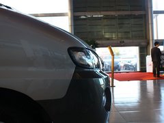2011款 2.0 手动 汽油舒适版 7座
