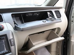 2011款 2.0 手动 汽油标准版 7座