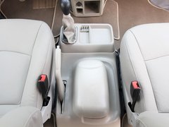 2011款 2.0 手动 汽油标准版 7座