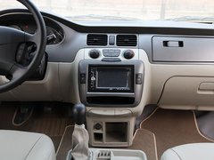 2011款 2.0 手动 汽油标准版 7座