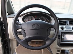 2011款 2.0 手动 汽油标准版 7座