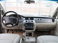 2011款 2.0 手动 汽油标准版 7座