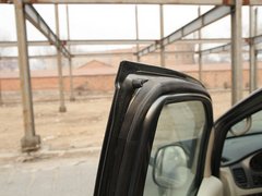 2011款 2.0 手动 汽油标准版 7座