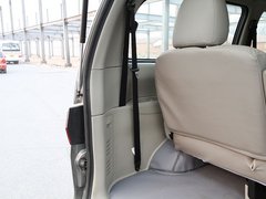 2011款 2.0 手动 汽油标准版 7座