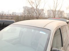 2011款 2.0 手动 汽油标准版 7座