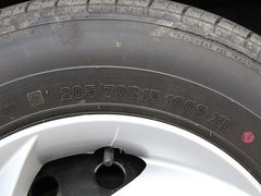 2011款 2.0 手动 汽油标准版 7座