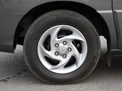 2011款 2.0 手动 汽油标准版 7座