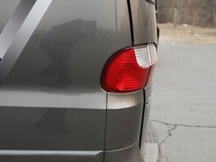 2011款 2.0 手动 汽油标准版 7座