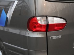 2011款 2.0 手动 汽油标准版 7座