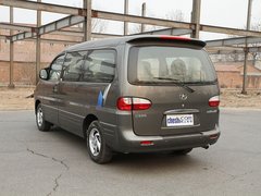 2011款 2.0 手动 汽油标准版 7座