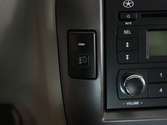 2011款 2.4 手动 汽油豪华版 7座