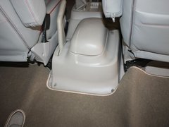 2011款 2.4 手动 汽油豪华版 7座