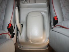 2011款 2.4 手动 汽油豪华版 7座