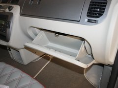 2011款 2.4 手动 汽油豪华版 7座