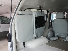 2011款 2.4 手动 汽油豪华版 7座