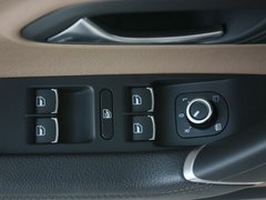 2012款 3.6 FSI 顶配版