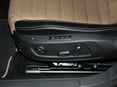 2012款 3.6 FSI 顶配版