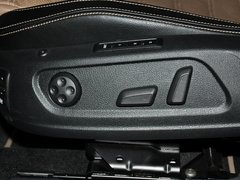 2012款 3.6 FSI 顶配版
