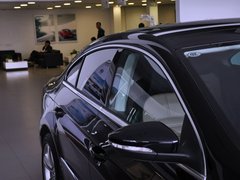 2012款 3.6 FSI 顶配版