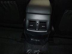 2012款 2.4L 自动 尊贵版