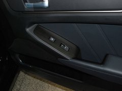 2012款 2.4L 自动 尊贵版