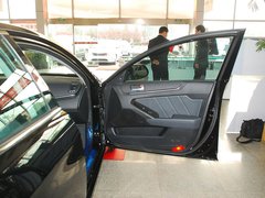 2012款 2.4L 自动 尊贵版