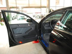2012款 2.4L 自动 尊贵版